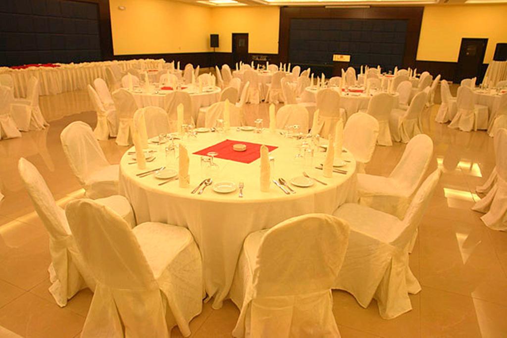 Transcorp Hotels Calabar Buitenkant foto